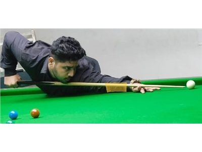 Qureshi sidelines Shaikh to book place in pre-quarters